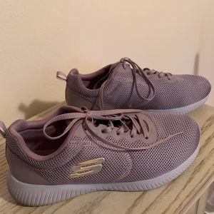 SKECHERS LAVENDER LIGHT-WEIGHT MEMORY FOAM SHOE
